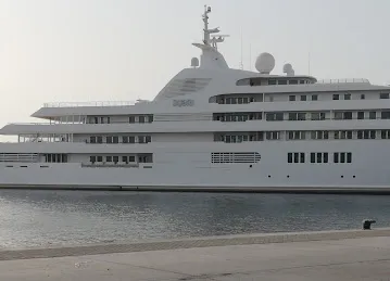 Dubai (Yacht)