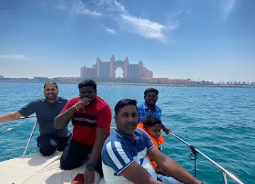 Dubai Yacht Ride | Party yacht rental-MTS