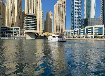 Dubai yachts rental