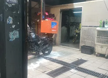 EasyLease Motorcycle Rental - Umm Rammol Workshop