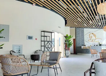 EBREEZ LOUNGE