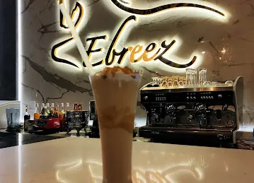 EBREEZ LOUNGE