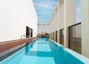 Eden House, Marasi