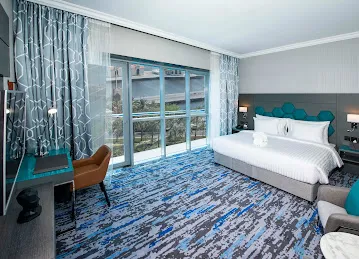 Edge Creekside Hotel