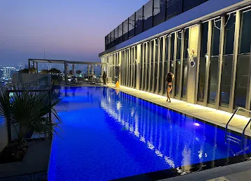 Element Al Jaddaf, Dubai