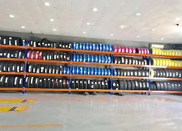 ELHAOW TYRES (L.L.C.)