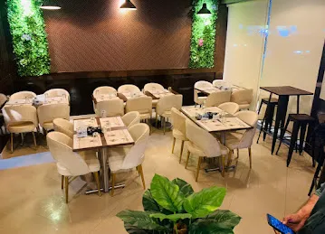 Emerald Restaurant ( Karama )