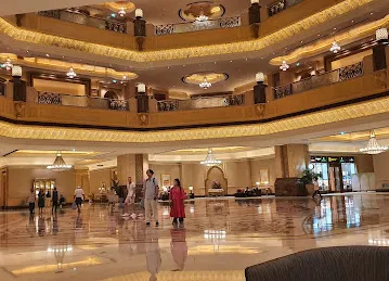 Emirates Palace Catering by DWTC