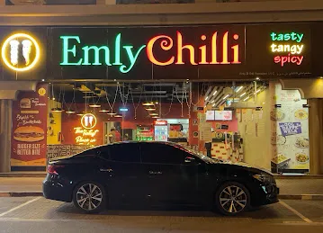 Emly Chilli , Oud Metha