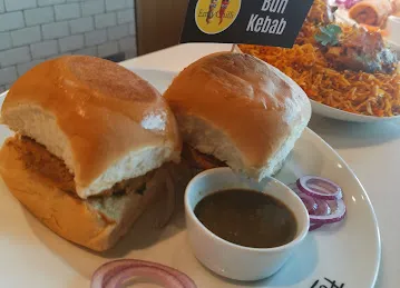 Emly Chilli Restaurant - Al Mamzar