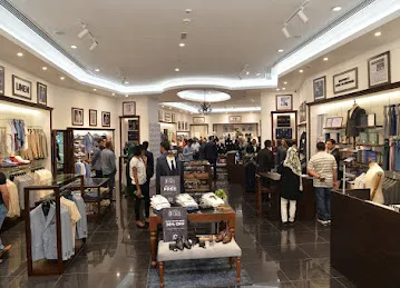 Envoy London