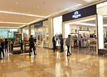 Envoy London
