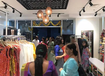Ethnic Weaves Fashion LLC