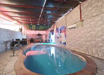 Eureka Hotel