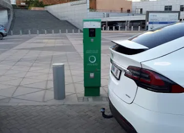 EV Green Charging Station