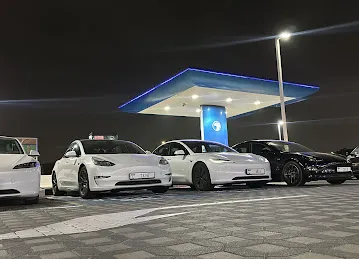 EV Green Charging Station