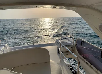Everest Yacht Charter