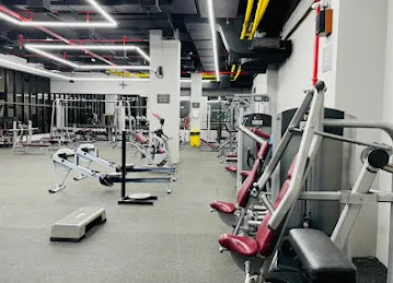 EVOLVE HQ FITNESS
