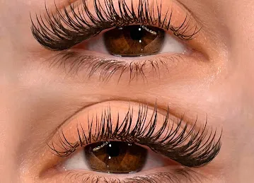 Eyelash extension by Olisa