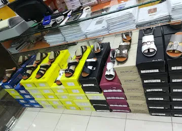 FAJAR AL AROOBA TEXTILES & GENTS TAILORING فجر العروبة للأقمشة والخياطة الرجالية