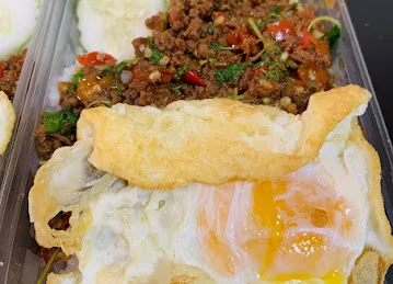 Farah thi_Thai food restaurant