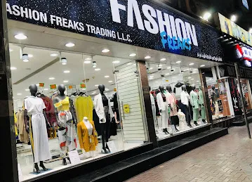FASHION FREAKS