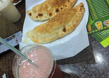 Fatayer Ala Al Tayer Cafeteria And Restaurant