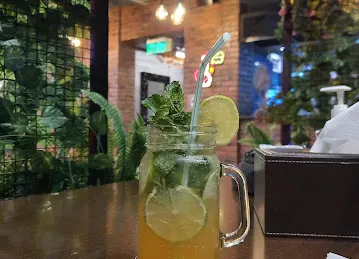 Fatoosh Cafe