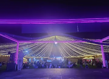 Festival mall open stage