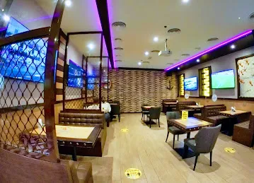 Fishermans Hub - Sea View Hotel