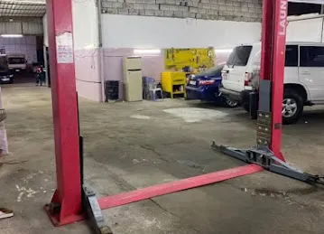 Fishton Auto Repairing Garage