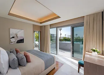 FIVE LUXE JBR