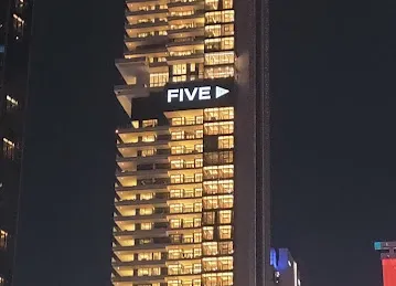 FIVE LUXE JBR