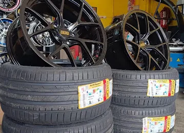 Flat Tyre Fixer (Home Service Only)