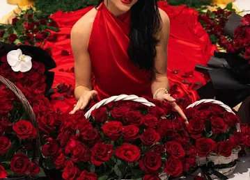 Floriana Flowers and Chocolate