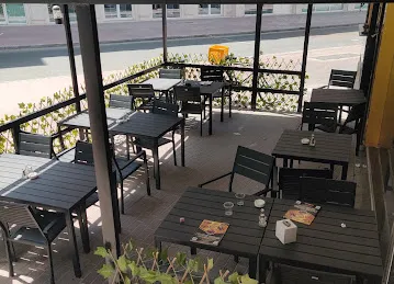 FOOD HOUSE RESTAURANT (AL KARAMA)
