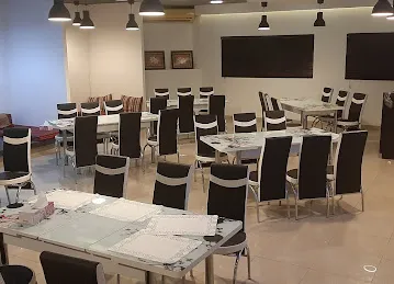 Food Traveller Restaurant