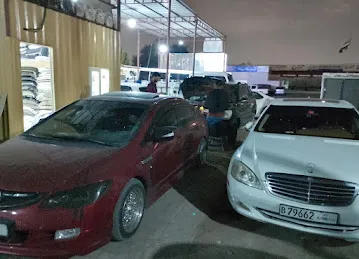 Four star auto garage