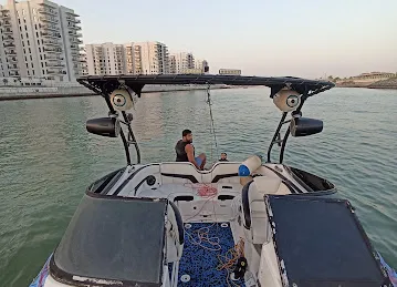 Freedom rental boat