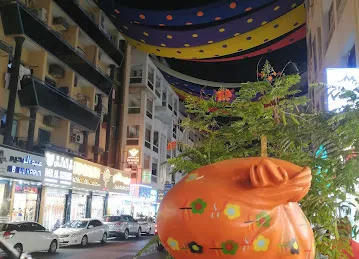 Freej al murat فريج المرر جلابيات