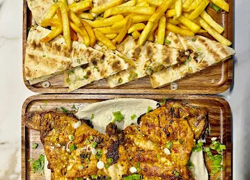 Fresh Chicken Braise Restaurant مطعم الدجاج الطازج المشوى