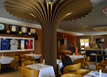 Fusion Restaurant - Reflections Hotel