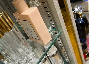 G GATE PERFUME/ SUN GLASS (two seasons)