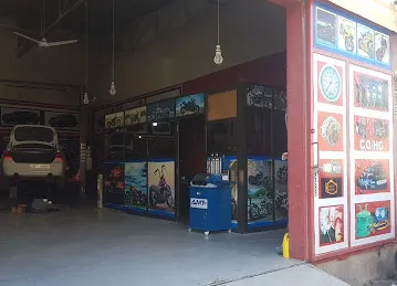 Garage Muhammad Saif