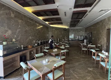 Garden City Hotel