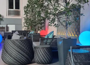 Garden Lounge