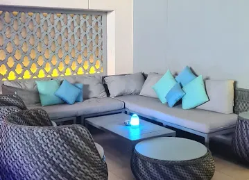 Garden Lounge