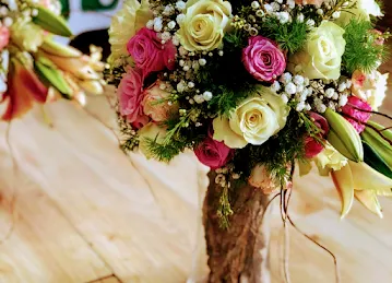 GET WELL FLOWERS & SWEETS