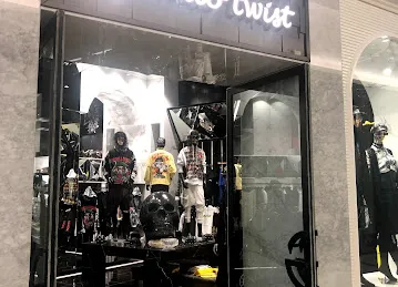 Giulio Twist Dubai