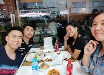Global Filipino Restaurant